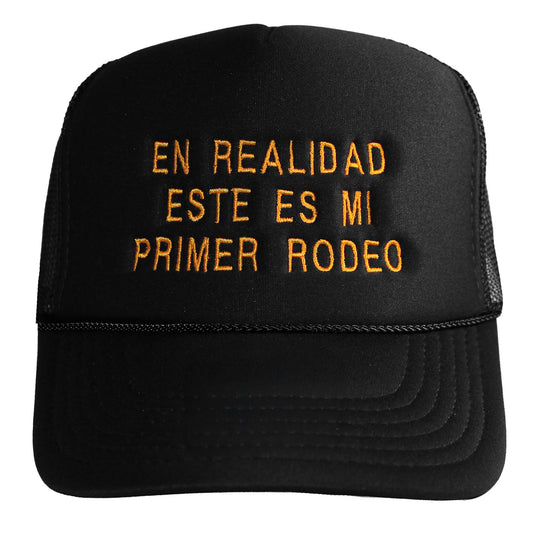 En Realidad Este es mi Primer Rodeo Hat